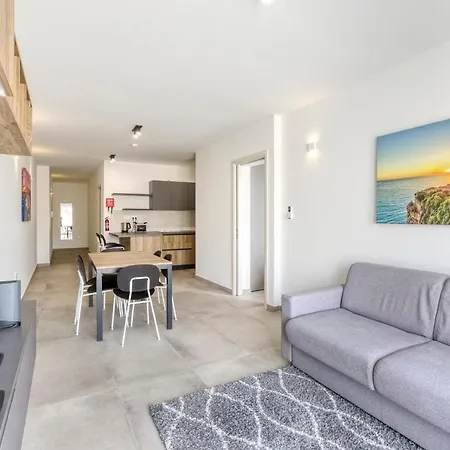 14-hosted By Sweetstay Gzira